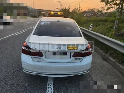 Photo 1 of 6: 2017 Honda Accord 2.4 — Korean insurance auction