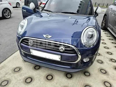 2018 MINI MINI COOPER D (5)