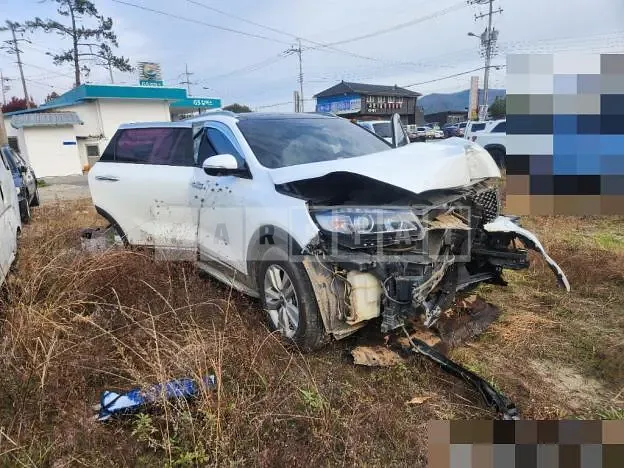 Photo 2 of 9: 2015 Kia Sorento R 2.0 — Korean insurance auction