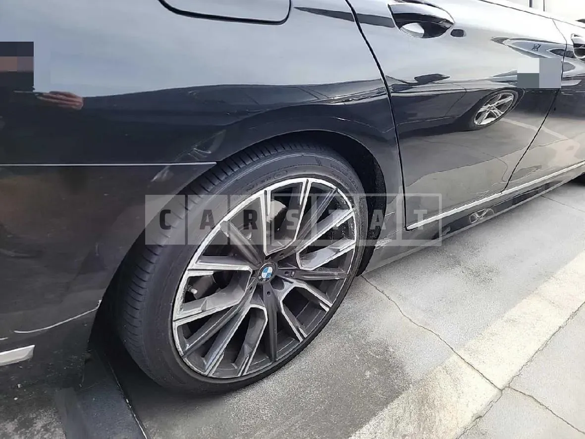 Photo 2 of 26: 2020 BMW 730d xDrive M Sport, VIN WBA7S4106LCE25269 — Korean insurance auction