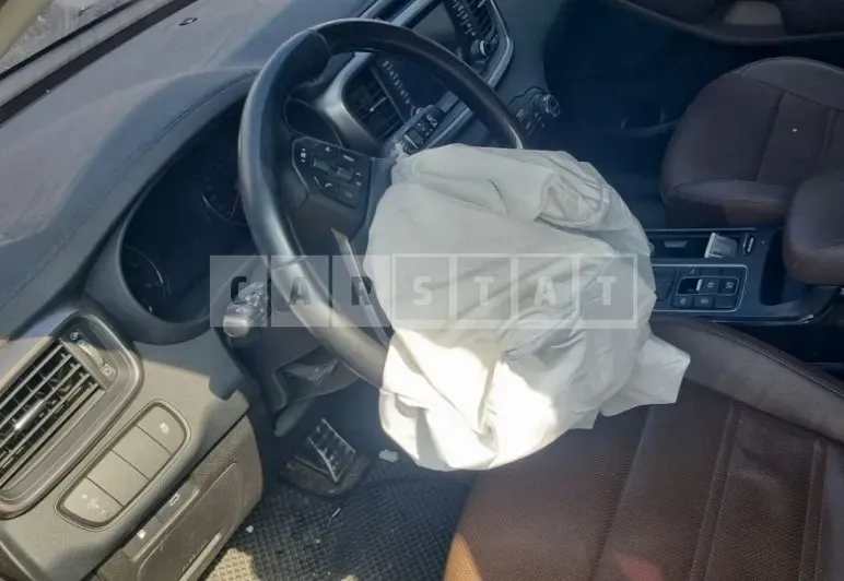 Photo 2 of 22: 2016 Kia Sorento, VIN KNAPH81ABHA298169 — Korean insurance auction