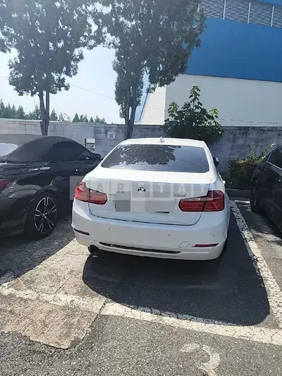 Photo 1 of 17: 2014 BMW 320d, VIN WBA3D310XFK275631 — Korean insurance auction