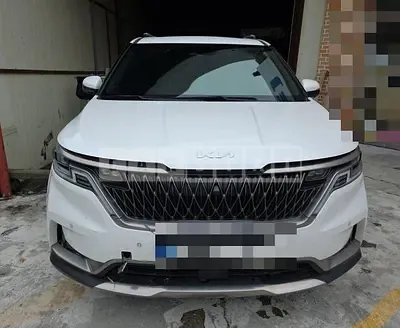 Photo 1 of 10: 2022 Kia Carnivals — Korean insurance auction