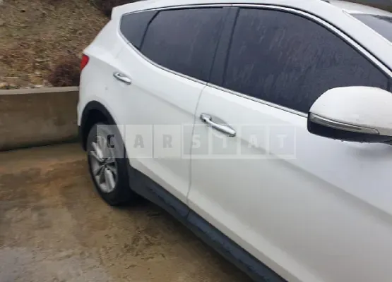 Photo 2 of 21: 2015 Hyundai Santa Fe, VIN KMHSW81UBFU468770 — Korean insurance auction