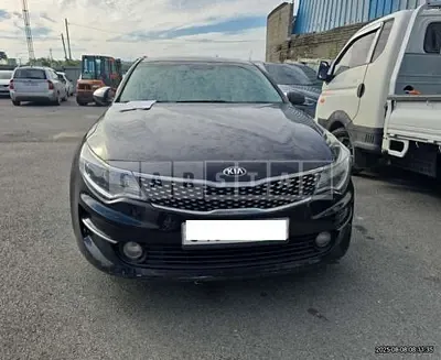 Photo 1 of 16: 2017 Kia K5, VIN KNAGS4168HA140974 — Korean insurance auction