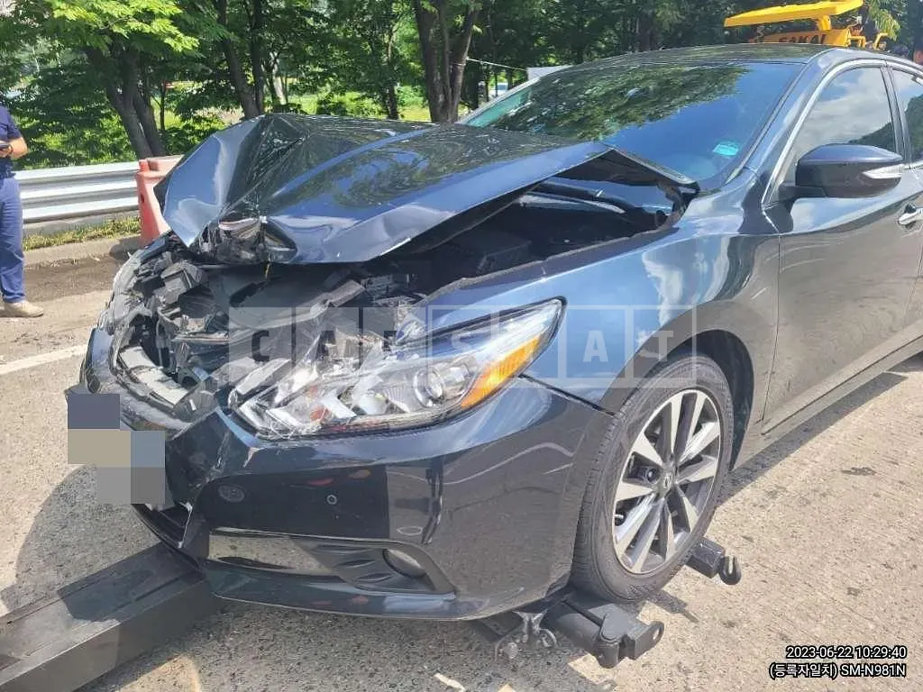 Photo 2 of 5: 2016 Nissan Altima 2.5 Sl Smart (2016 Model), VIN 1N4AL3AP9HC104656 — Korean insurance auction