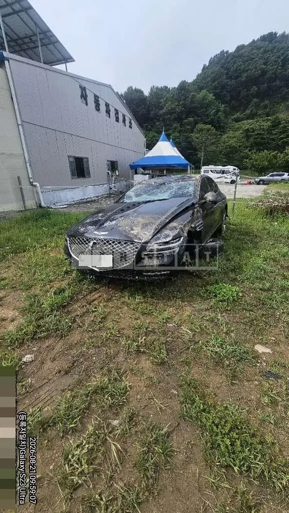 Photo 2 of 33: 2020 Genesis G80 — Korean insurance auction