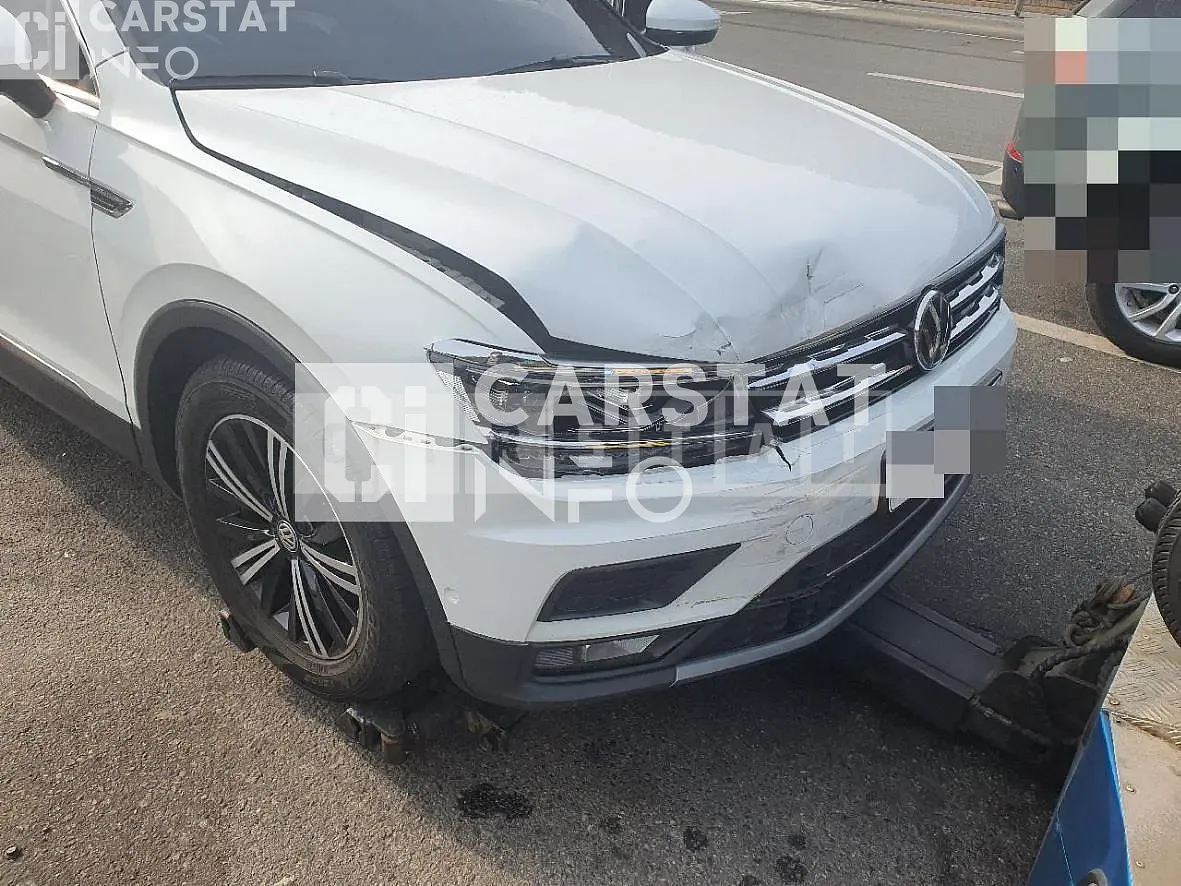 Photo 2 of 11: 2018 Volkswagen Tiguan 2.0 TDI, VIN WVGZZZ5NZJW916149 — Korean insurance auction