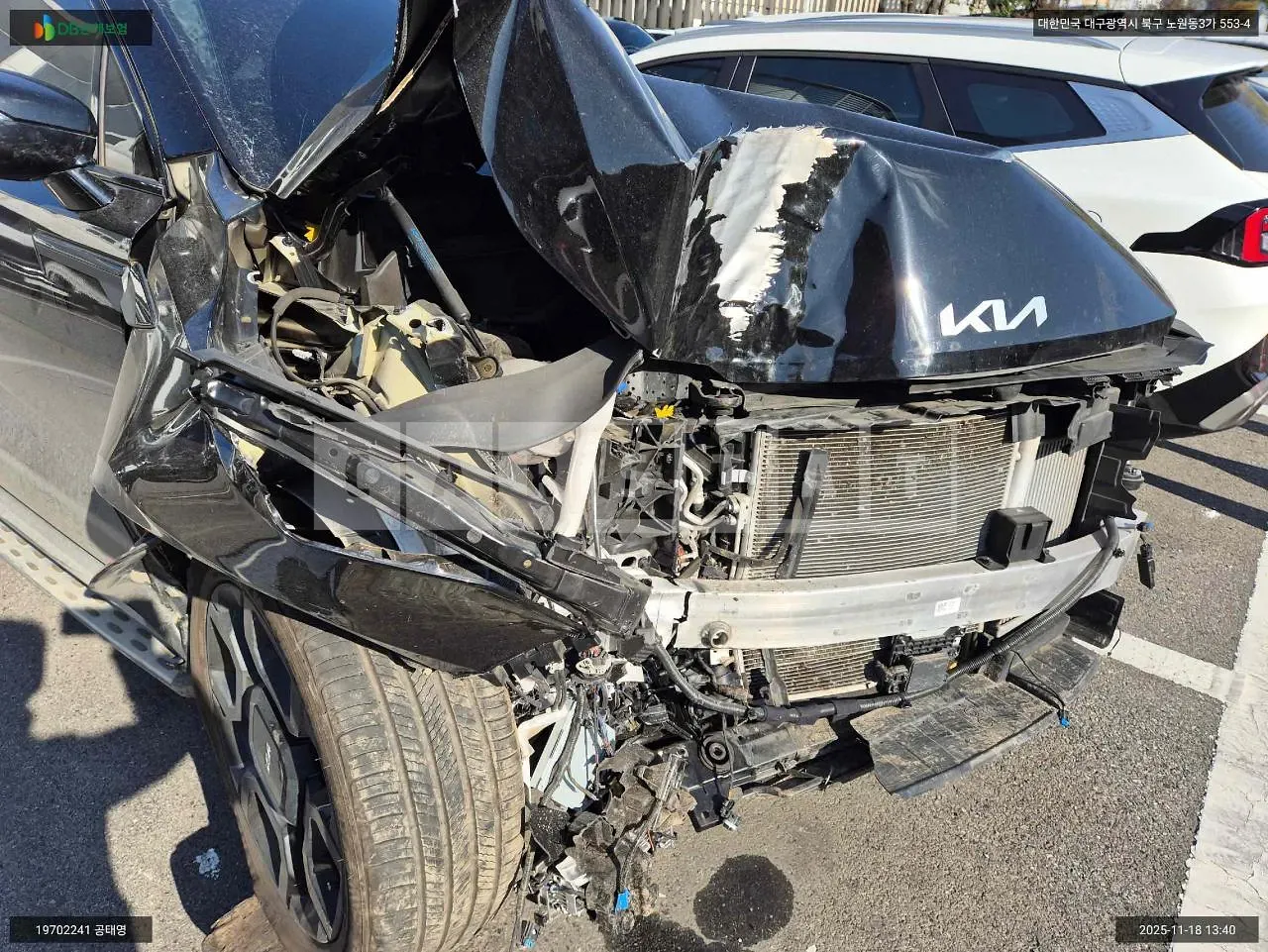 Photo 2 of 17: 2023 Kia Sorento, VIN KNARH81FGRA248723 — Korean insurance auction
