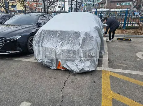 Photo 2 of 13: 2018 BMW 320i, VIN WBA8A9105JAD29579 — Korean insurance auction