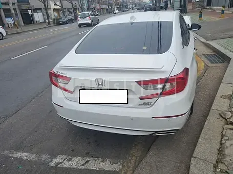 Photo 2 of 9: 2019 Honda Accord 2.0T, VIN 1HGCV2630KA510208 — Korean insurance auction