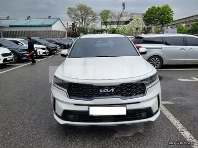 Photo 1 of 50: 2022 Kia Sorento, VIN KNARJ81FHNA165991 — Korean insurance auction