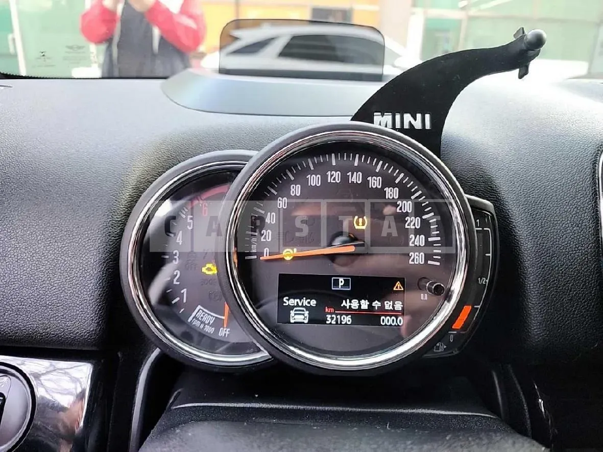 Photo 2 of 18: 2019 MINI Cooper D Countryman ALL4, VIN WMWYY5103K3G74863 — Korean insurance auction