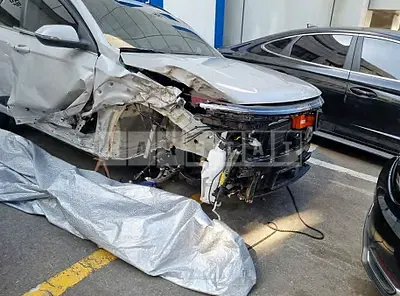 Photo 1 of 25: 2023 Hyundai Kona Electric, VIN KMHHC816FPU002169 — Korean insurance auction