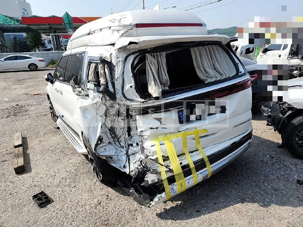 Photo 2 of 23: 2021 Kia Carnival High Limousine — Korean insurance auction