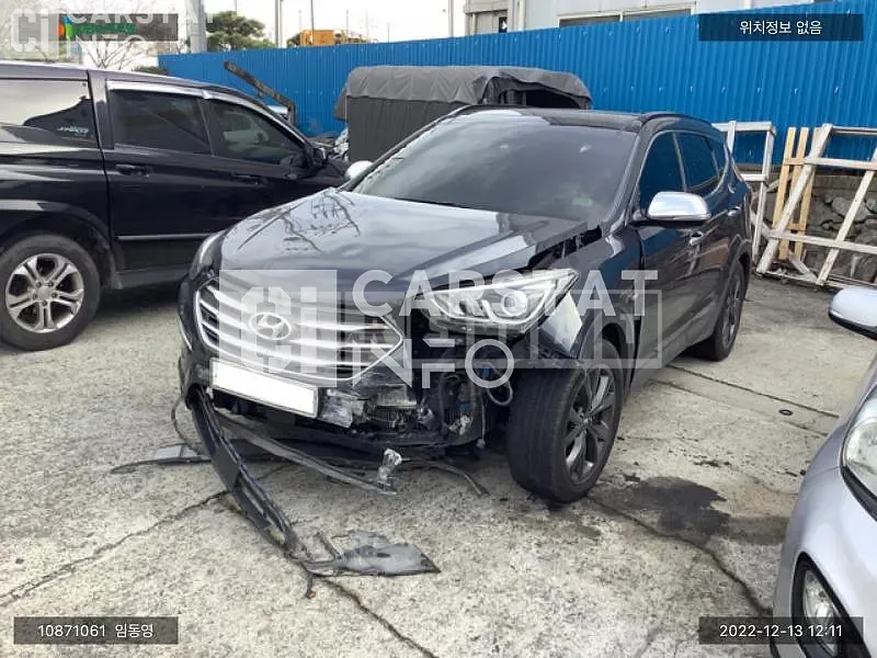Photo 2 of 2: 2017 Hyundai Santa Fe, VIN KMHSW81UBHU769776 — Korean insurance auction