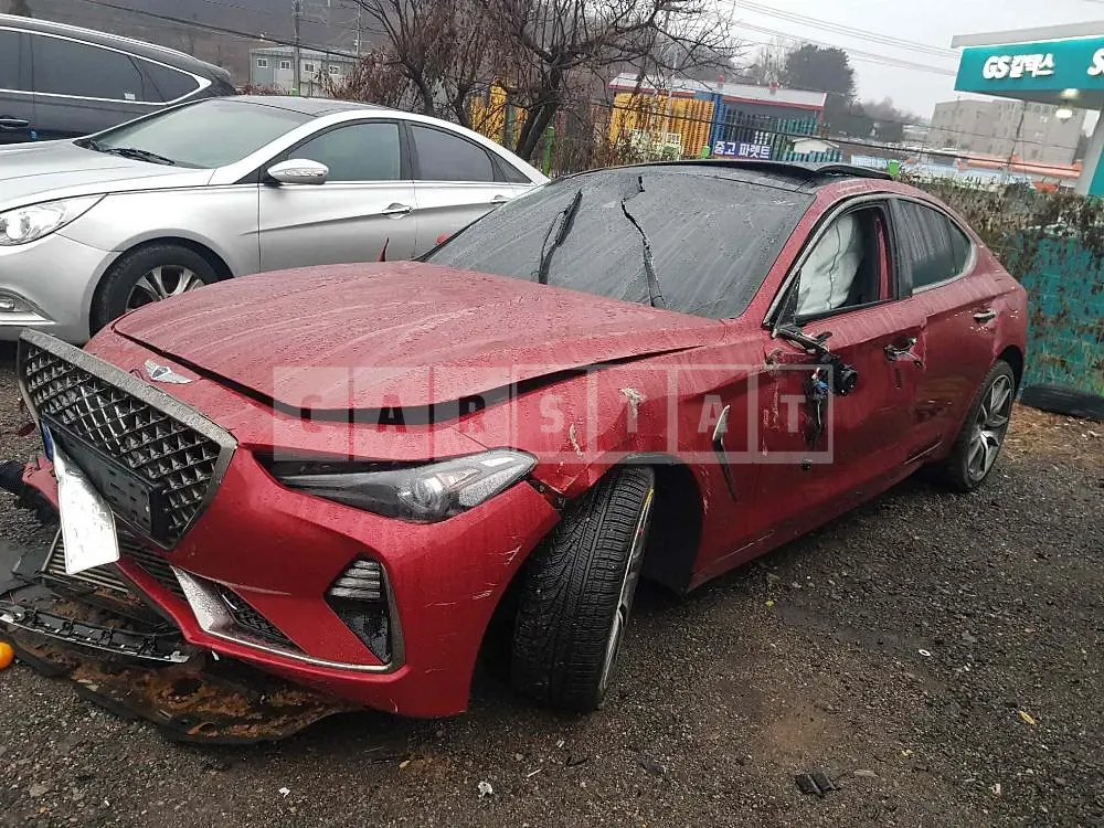 Photo 2 of 15: 2018 Genesis G70, VIN KMTG541EDJU022869 — Korean insurance auction