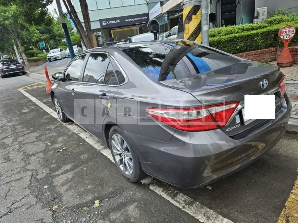 Photo 2 of 14: 2015 Toyota Camry Hybrid — Korean insurance auction