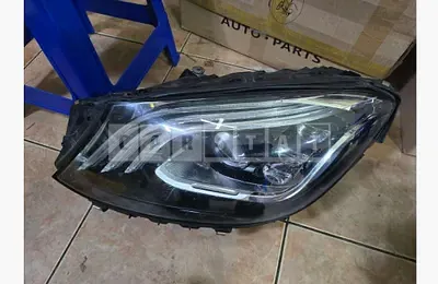 Photo 1 of 4: 2015 Mercedes-Benz (parts) S63 Headlamp — Korean insurance auction