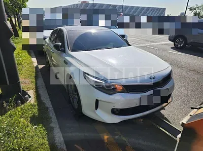 Photo 1 of 10: 2017 Kia K5 2.0 (Hybrid), VIN KNAGW41EBJA024532 — Korean insurance auction