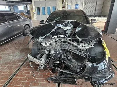 Photo 1 of 50: 2021 Mercedes-Benz E350 4Matic — Korean insurance auction