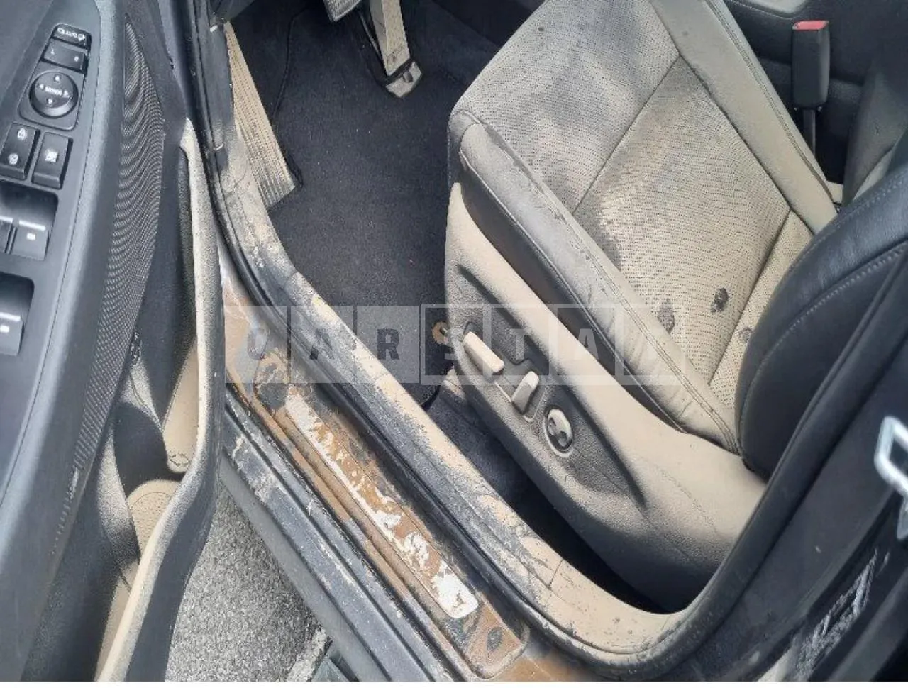 Photo 2 of 10: 2019 Hyundai Tucson, VIN KMHJ581ADKU945063 — Korean insurance auction
