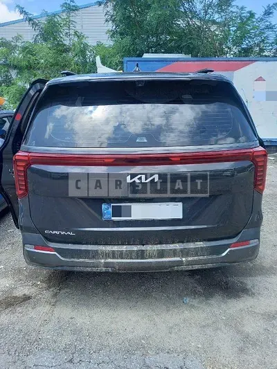Photo 1 of 30: 2024 Kia Carnivals — Korean insurance auction