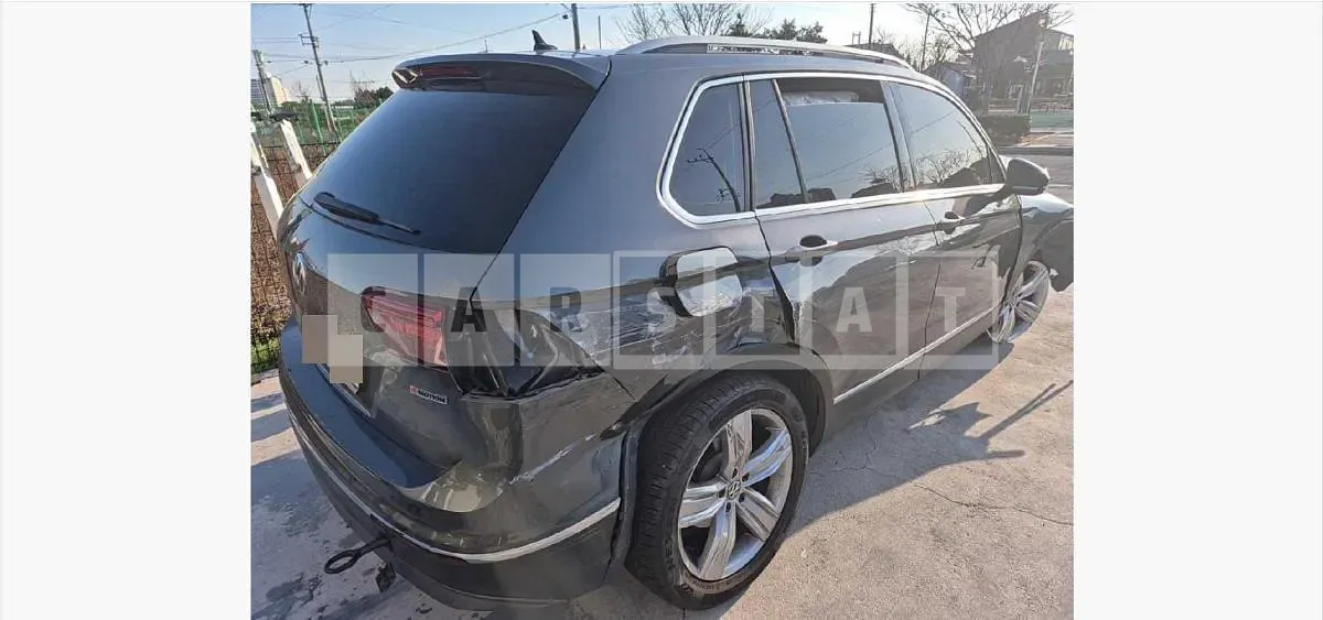 Photo 2 of 28: 2020 Volkswagen Tiguan 2.0 TDI 4MOTION — Korean insurance auction