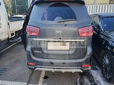 Photo 1 of 23: 2020 Kia Carnivals — Korean insurance auction