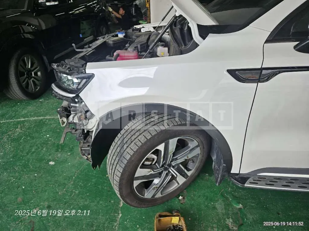 Photo 2 of 2: 2023 Kia (parts) Sorento Hybrid Wheel — Korean insurance auction