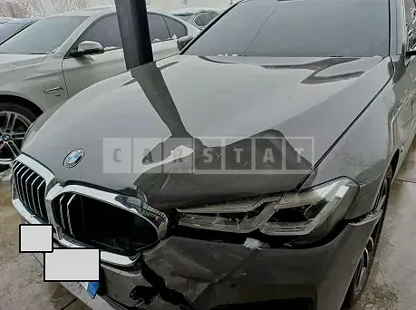 Photo 2 of 9: 2022 BMW 520i, VIN WBA11BH03NWX46123 — Korean insurance auction