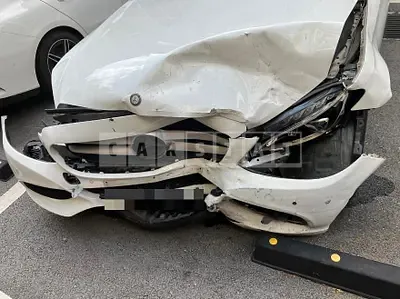 Photo 1 of 7: 2015 Mercedes-Benz C200 — Korean insurance auction