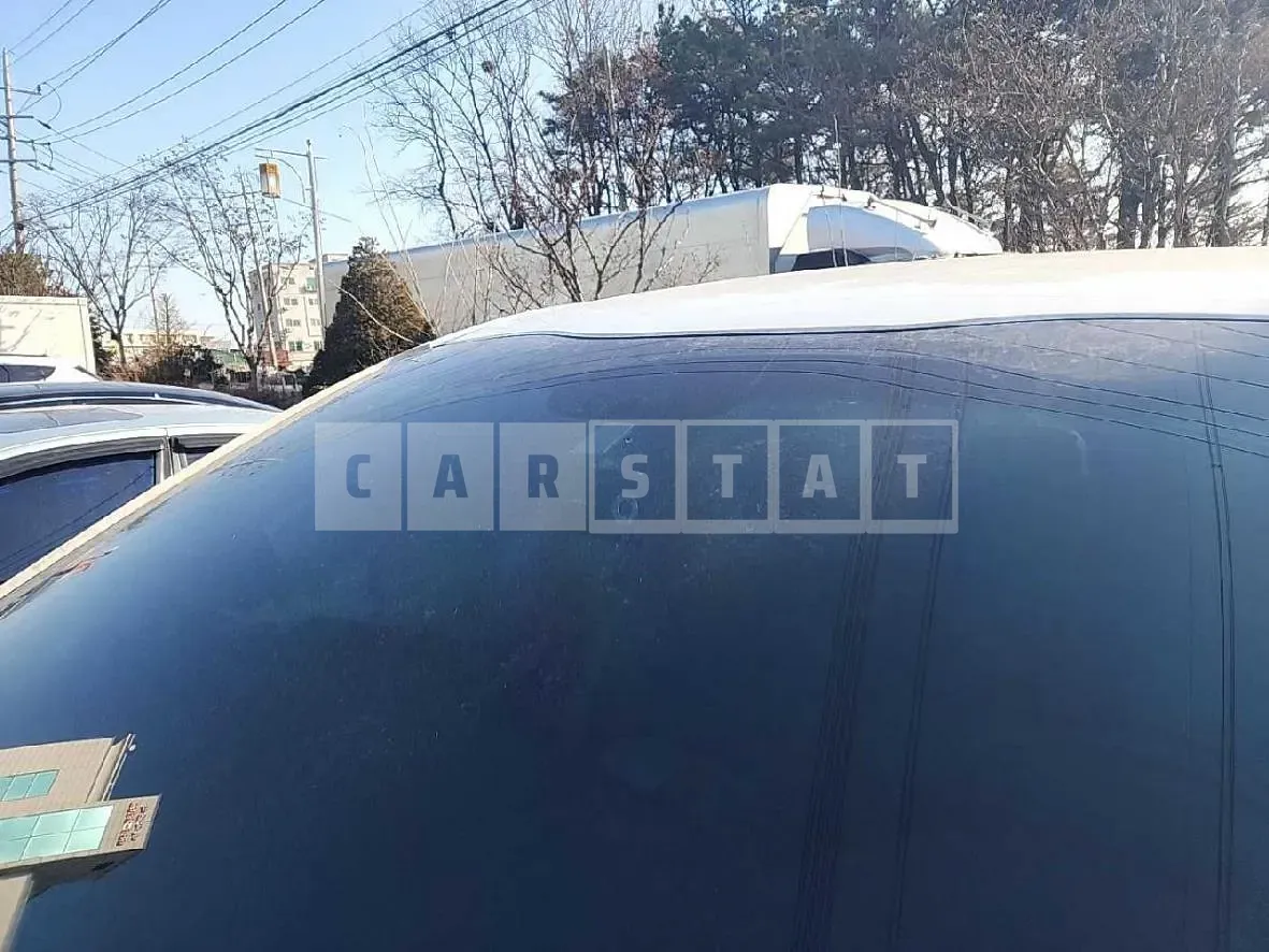 Photo 2 of 7: 2014 Kia Carnival, VIN KNHMF37ABFS001746 — Korean insurance auction