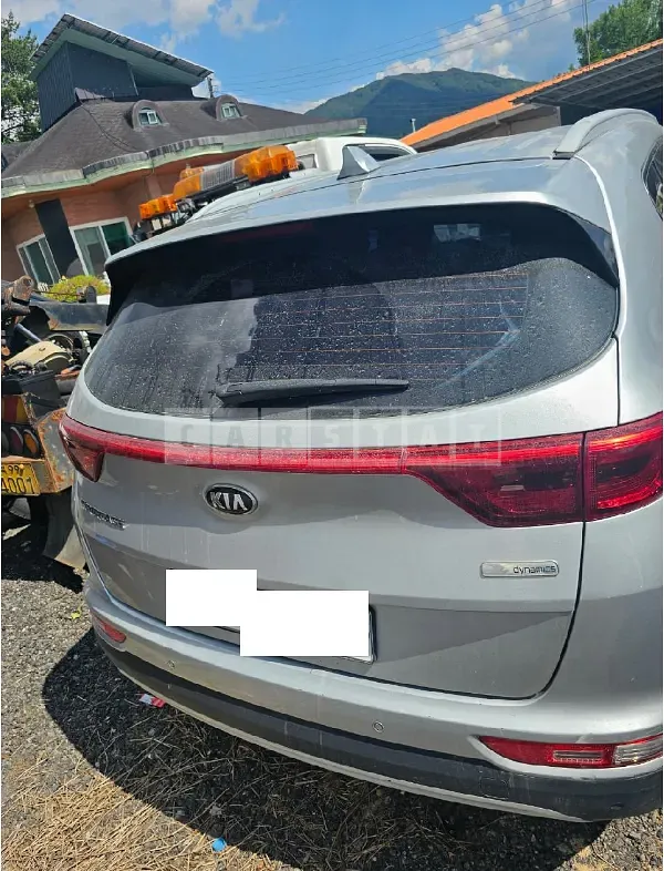 Photo 2 of 7: 2017 Kia Sportage — Korean insurance auction
