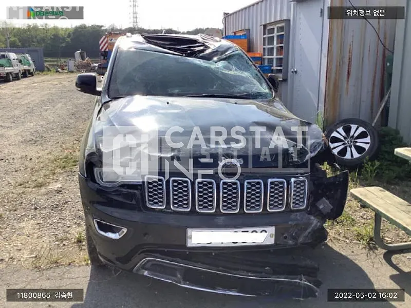 Photo 2 of 19: 2018 Jeep Grand Cherokee, VIN 1C4RJFCM0JC164046 — Korean insurance auction