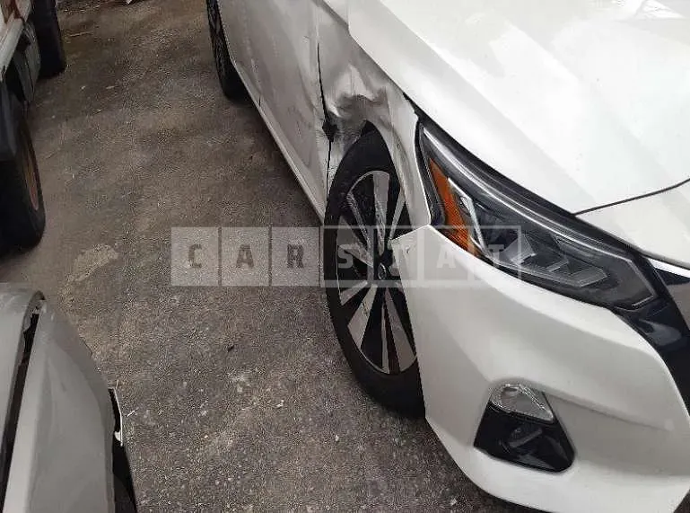 Photo 2 of 8: 2020 Nissan Altima — Korean insurance auction
