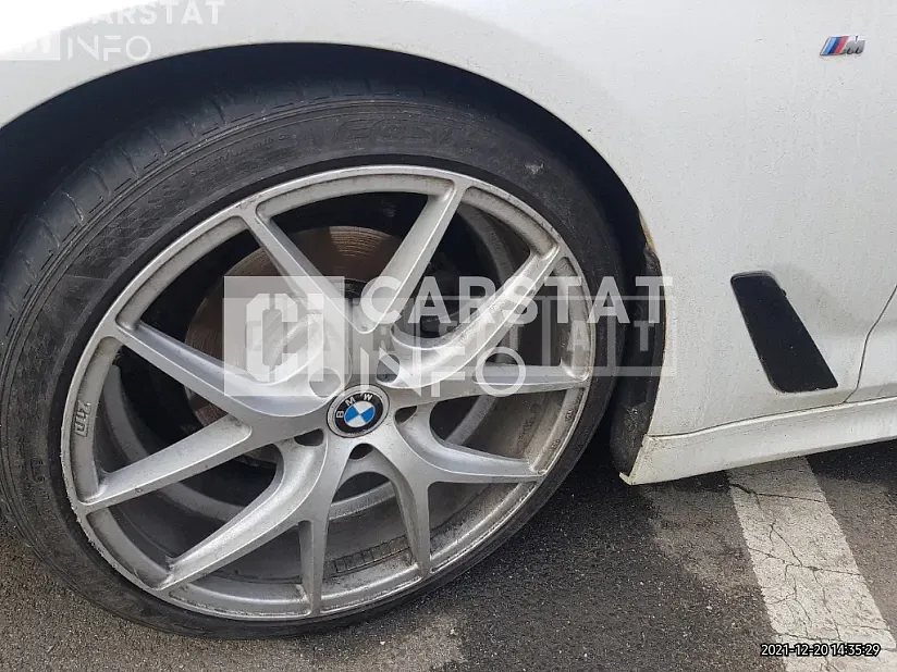 Photo 2 of 17: 2017 BMW 520d, VIN WBAJC3100HG466037 — Korean insurance auction