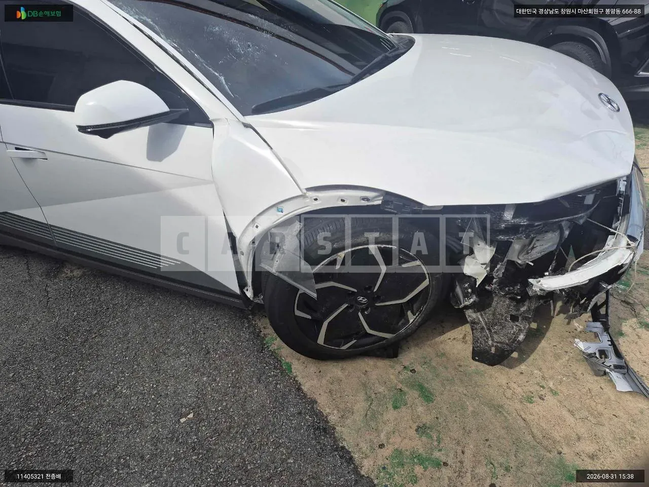 Photo 2 of 17: 2023 Hyundai IONIQ 5, VIN KMHKR81EFRU233055 — Korean insurance auction
