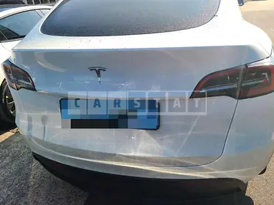 Photo 1 of 26: 2023 Tesla Model Y RWD, VIN LRWYGCFS1RC158655 — Korean insurance auction