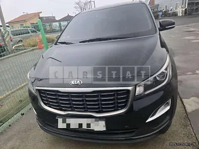 Photo 1 of 8: 2018 Kia Carnivals — Korean insurance auction