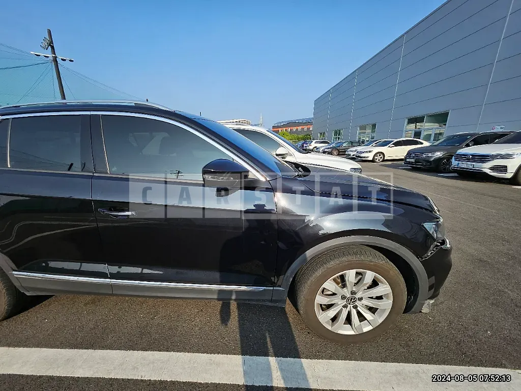 Photo 2 of 50: 2021 Volkswagen T-Roc 2.0 TDI — Korean insurance auction