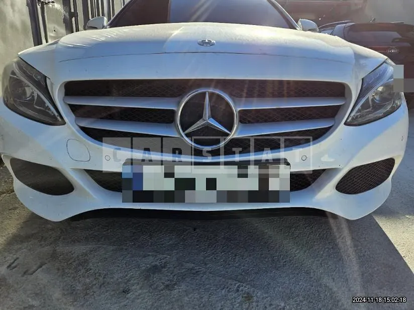Photo 2 of 38: 2017 Mercedes-Benz C200 d — Korean insurance auction