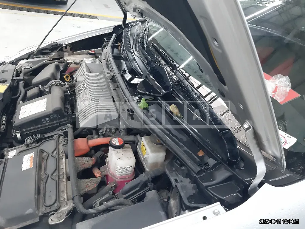 Photo 2 of 15: 2014 Toyota Prius — Korean insurance auction