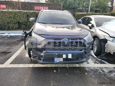 2022 toyota rab 4 hybrid 2wd