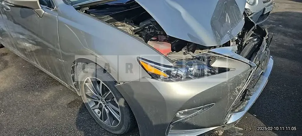 Photo 2 of 17: 2016 Lexus ES300h — Korean insurance auction