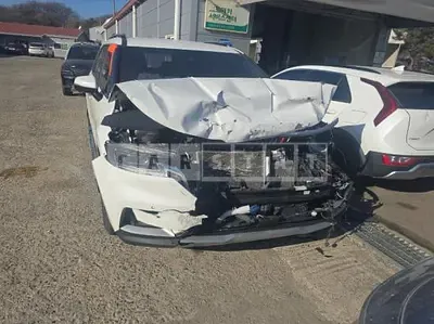 Photo 1 of 21: 2022 Kia Carnival — Korean insurance auction