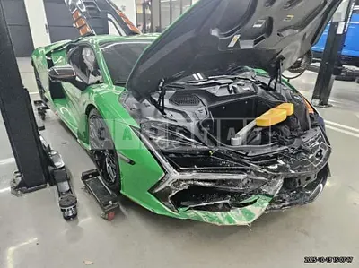 2025 Lamborghini Revuelto