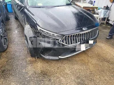 Photo 1 of 4: 2019 Kia K7 — Korean insurance auction