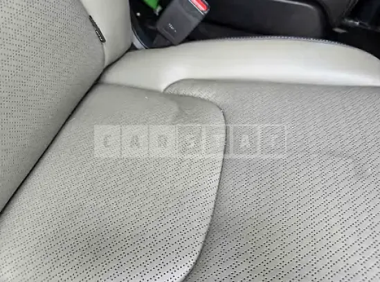 Photo 2 of 45: 2025 Kia Carnival — Korean insurance auction