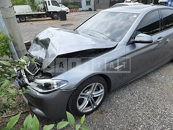 Photo 2 of 13: 2017 BMW 520d, VIN WBA5E5107GG208250 — Korean insurance auction